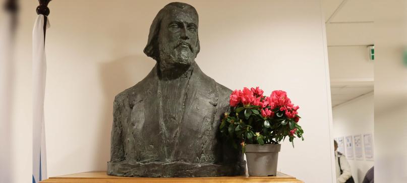 Buste de Frederic Ozanam Buste de Frederic Ozanam