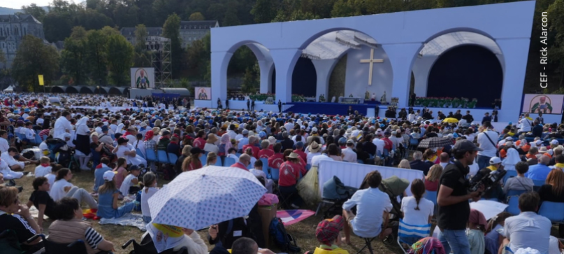 Messe Lourdes pape